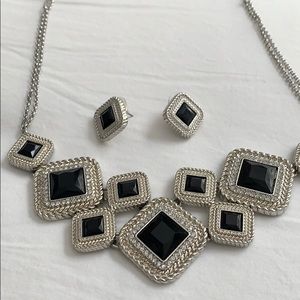 White House Necklace and earring set